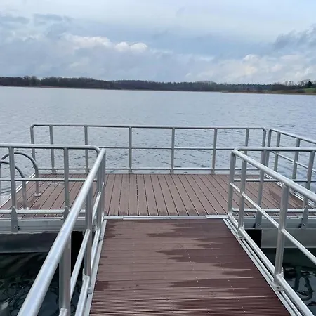 Gutshofwohnung Hofblick * Klein Upahl